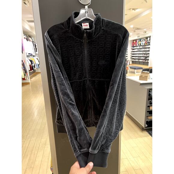 Supreme x Nike Velour All Over Swoosh Full Zip Track Jacket Black Velvet SS21 - Picture 3 of 7